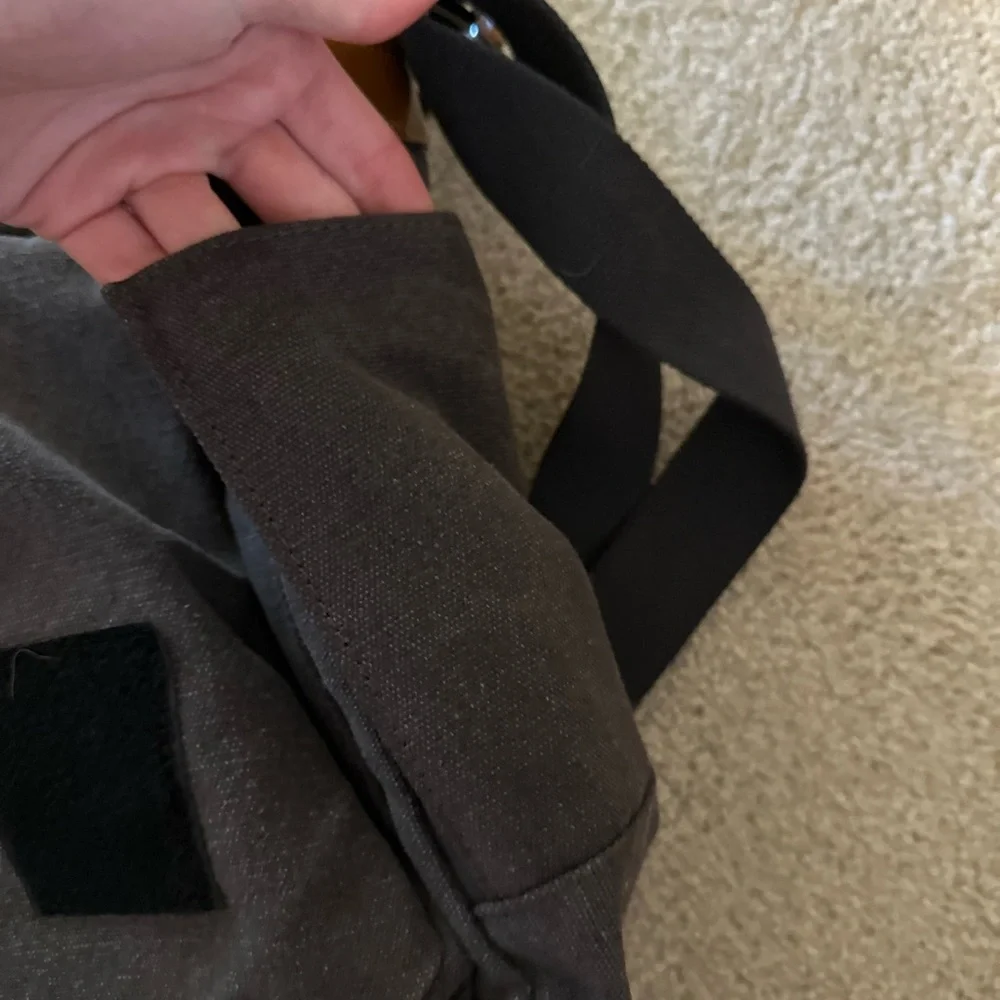 Esta Rer Laptop Satchel